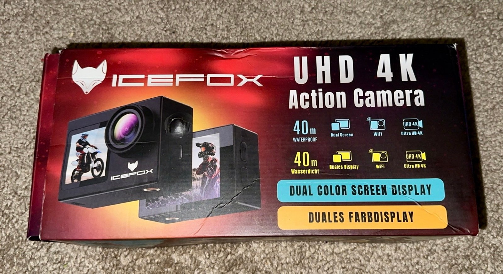 Długa bateria kamer 4K test Bateria kamery akcji 4K obok stopera mierzącego ponad dwie godziny nagrywania